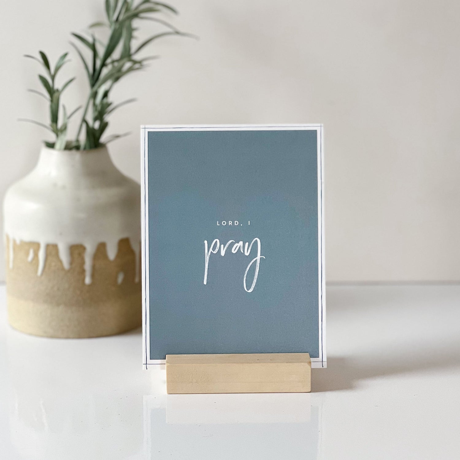 Christian prayer cards to prompt daily devotional prayer time with the Lord.