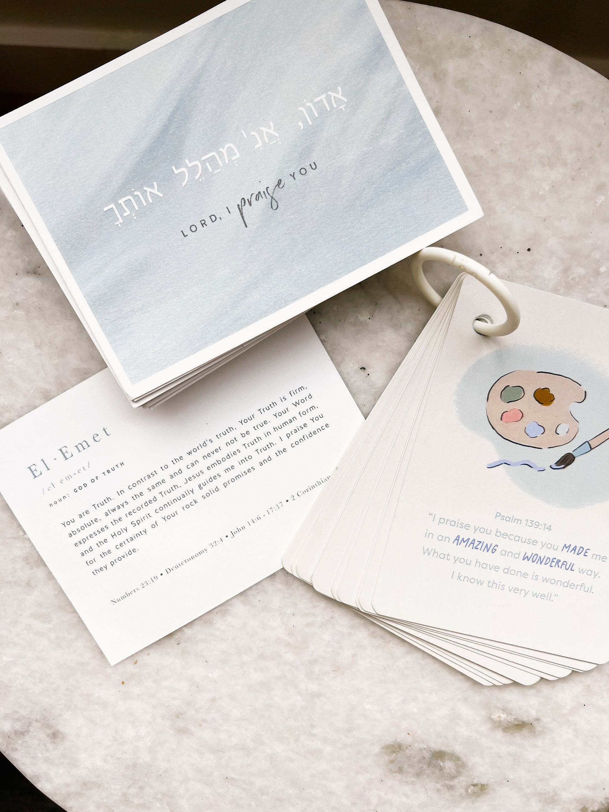 Spend your devotional time with your child with these mommy and me devotional scripture prayer card flash cards.